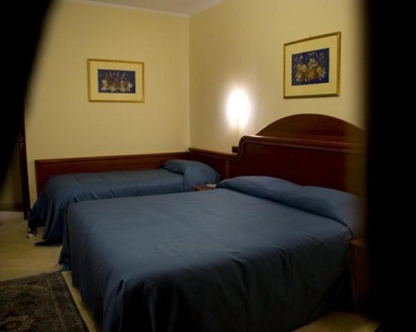 Hotel Duca Di Calabria Serra San Bruno Εξωτερικό φωτογραφία