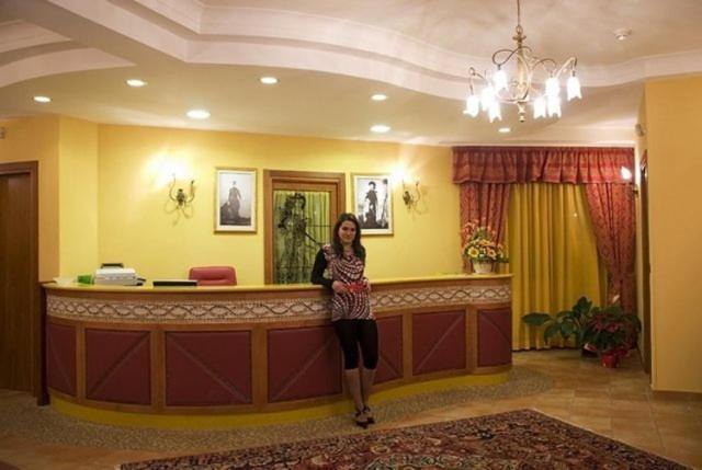 Hotel Duca Di Calabria Serra San Bruno Εξωτερικό φωτογραφία