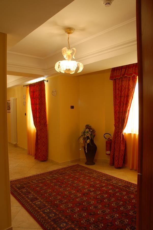 Hotel Duca Di Calabria Serra San Bruno Εξωτερικό φωτογραφία