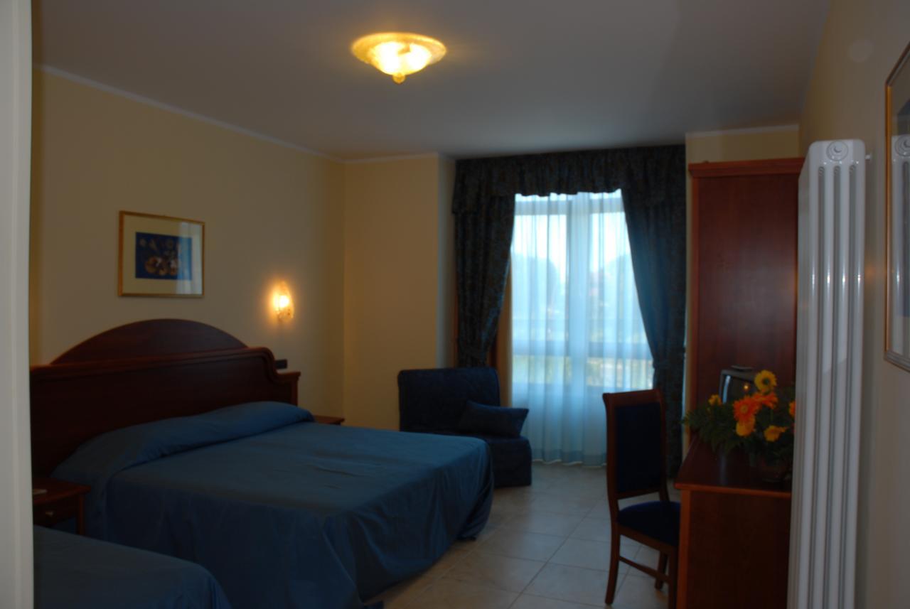 Hotel Duca Di Calabria Serra San Bruno Εξωτερικό φωτογραφία